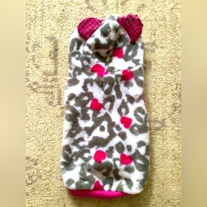 🐶2 for $10. Top Paw dog hoodie. Size medium. Fully washed and sanitized.